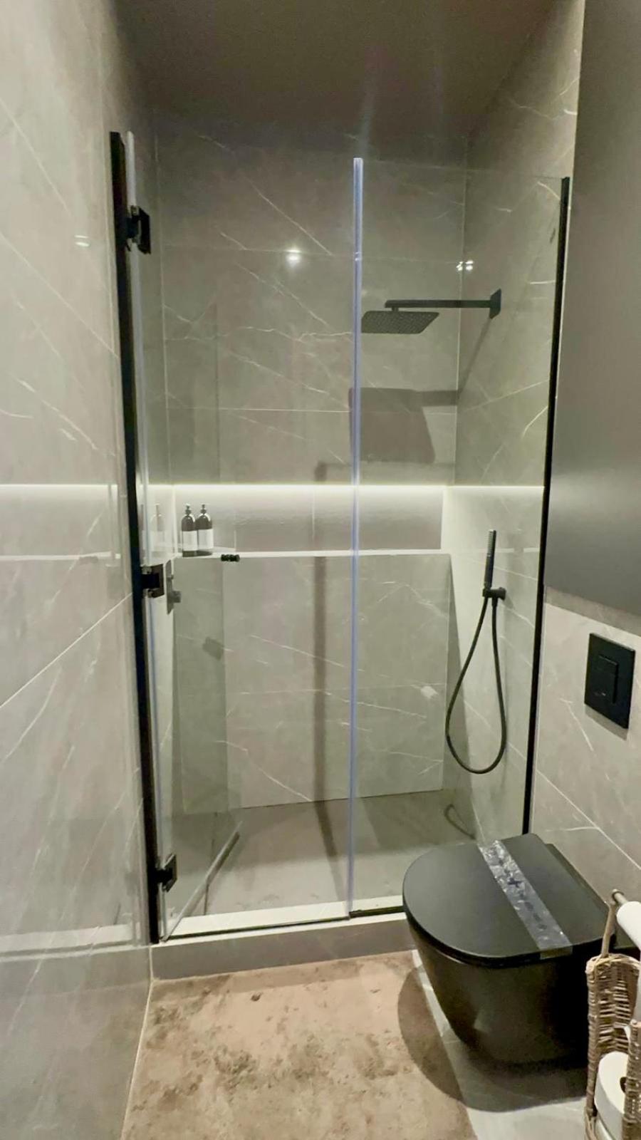 Ferienwohnung Arturo Soria Apartamento De Lujo A Estrenar Madrid Exterior foto