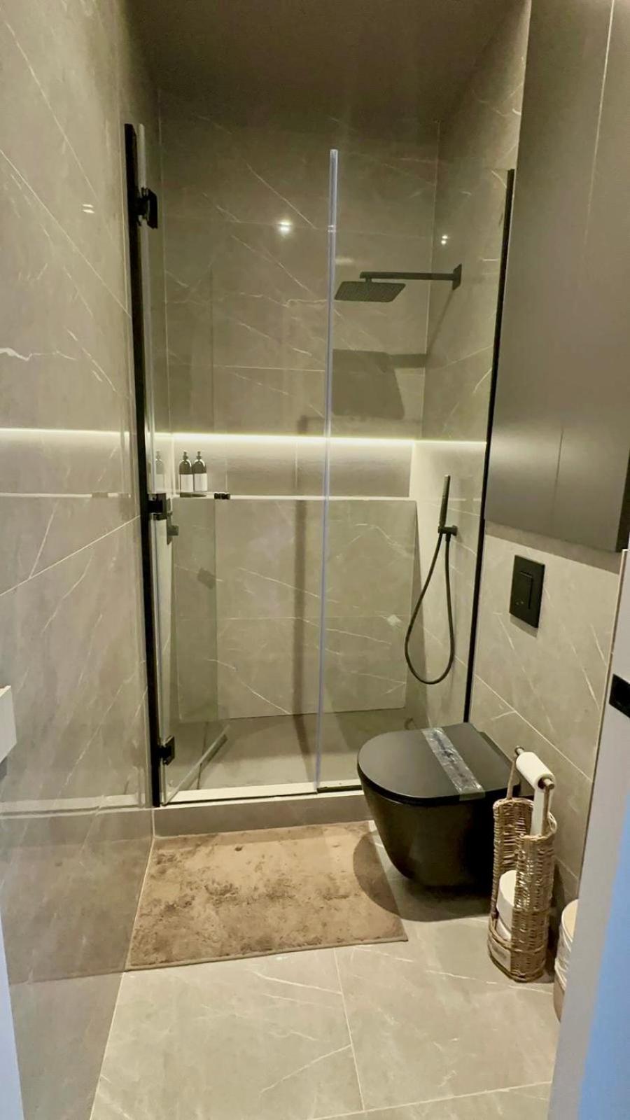 Ferienwohnung Arturo Soria Apartamento De Lujo A Estrenar Madrid Exterior foto